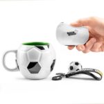 Piłkarski Kubek z podstawką + brelok